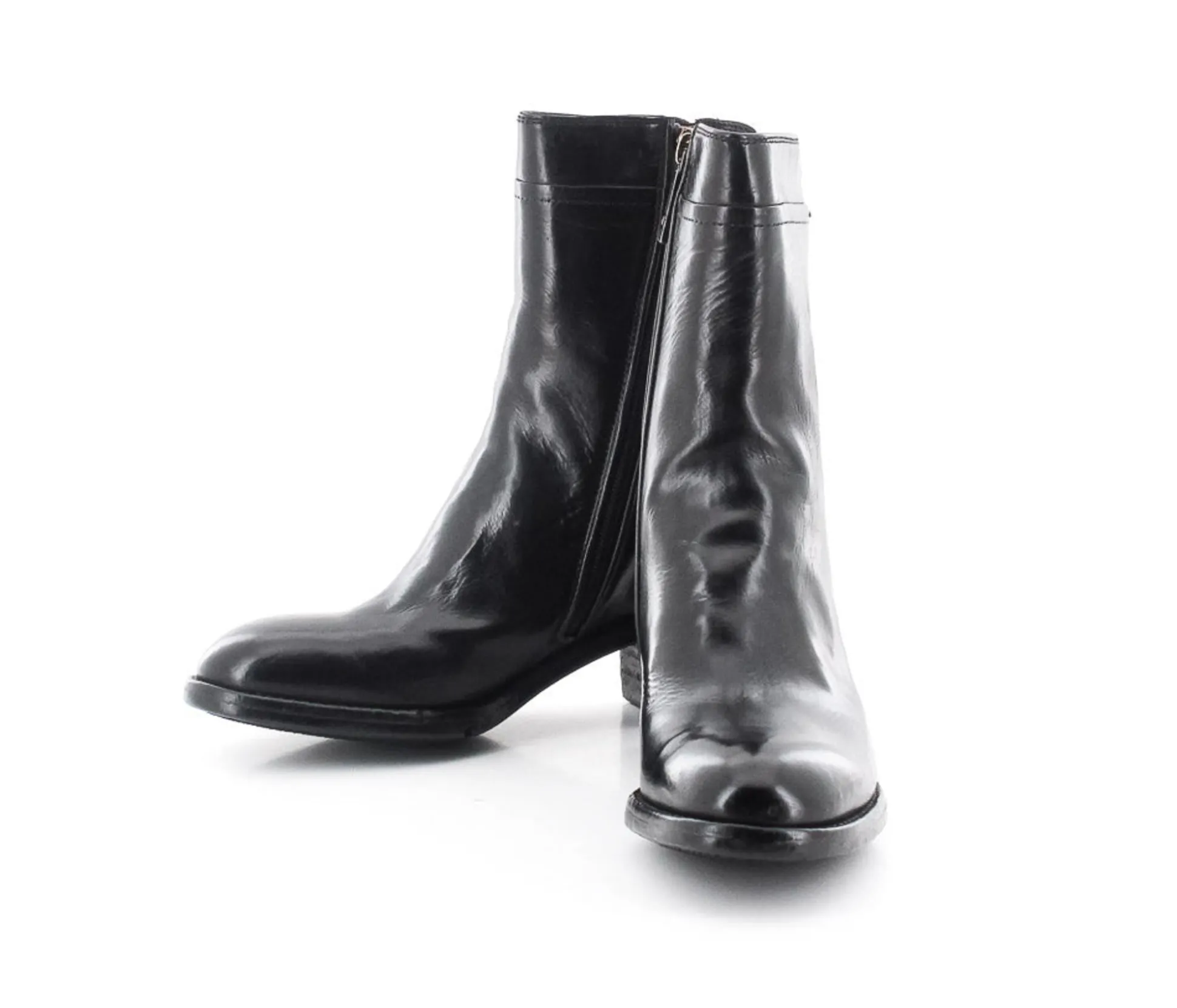 BOOTS AP35A