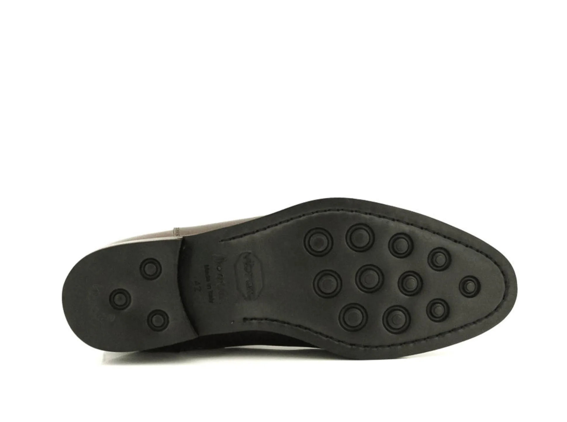 BOOTS B330