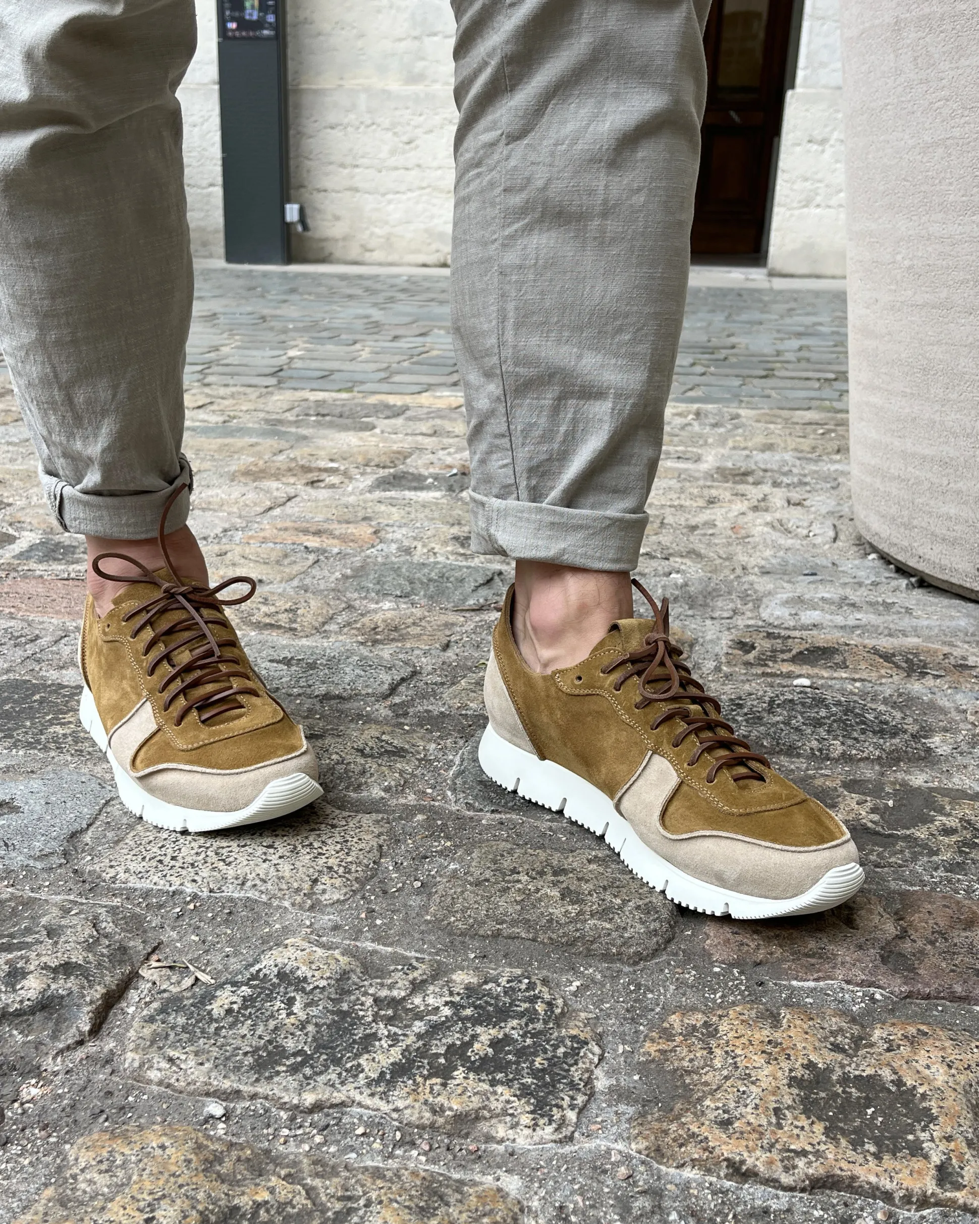 CARRERA B