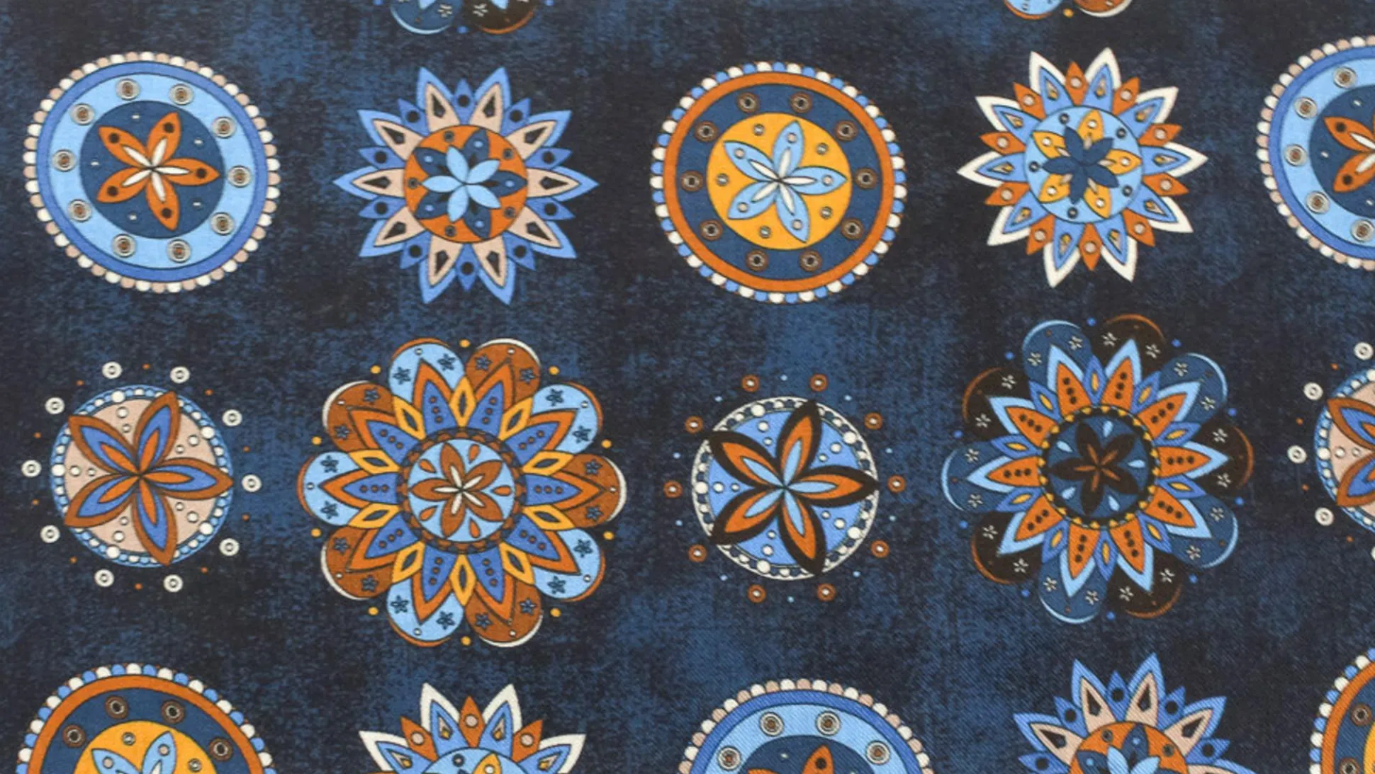 SCARF ARCHY MANDALA