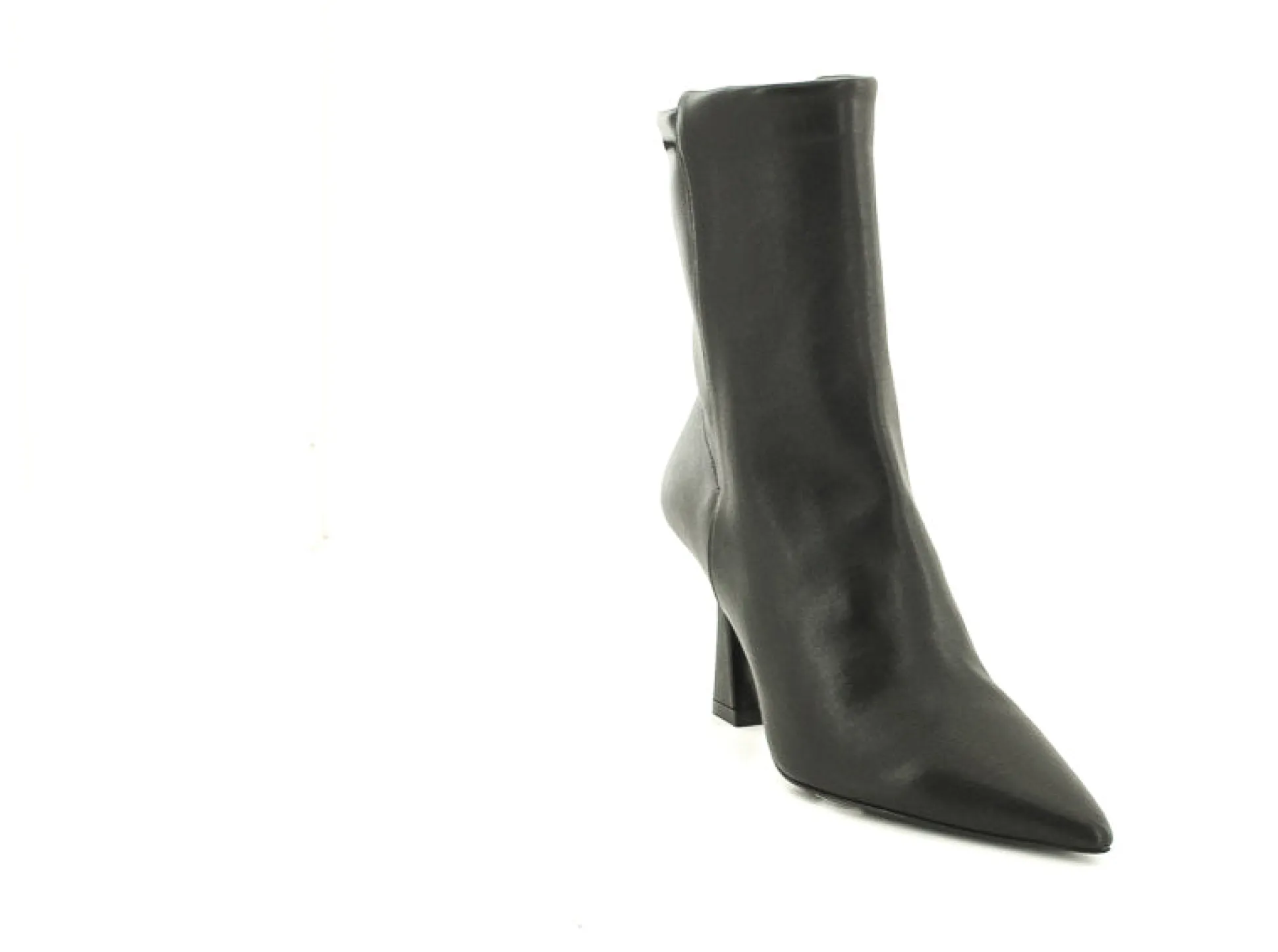 VINNIE BOOTIE